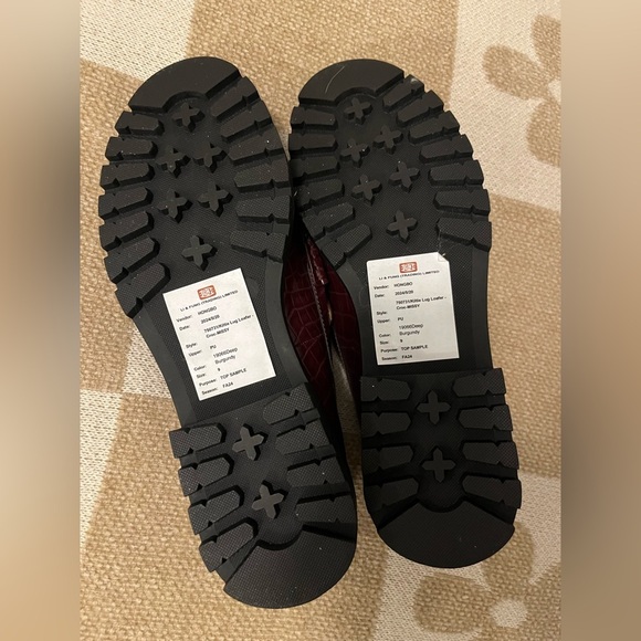 LOFT Embossed Lug Sole Loafers - Picture 9 of 9